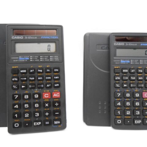 2x CASIO Taschenrechner fx-82 Solar Fraction Schwarz voll funktionsfähig