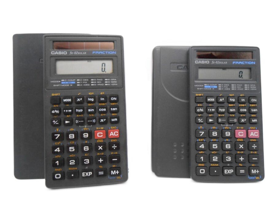 2x CASIO Taschenrechner fx-82 Solar Fraction Schwarz voll funktionsfähig