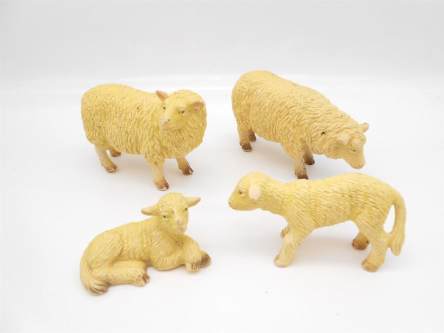 4 Schafe Bullyland Sheep Lamm 80er 90er Jahre Vintage Schaf-Familie