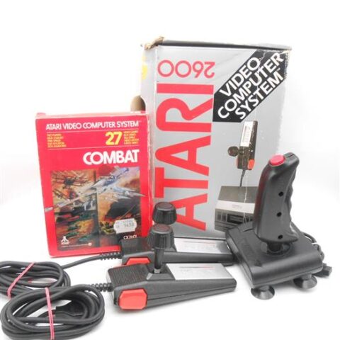 ATARI 2600 Konsole + COMBAT & Zubehörpaket