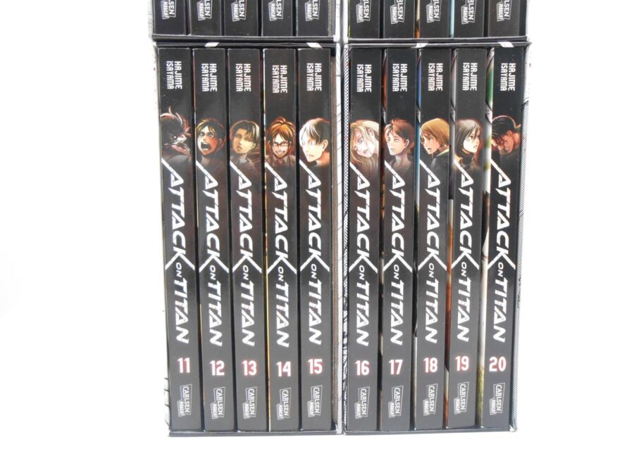 ATTAK ON TITAN Manga 4 Schuber Band 1-20 Hajime Isayama Comic Carlsen