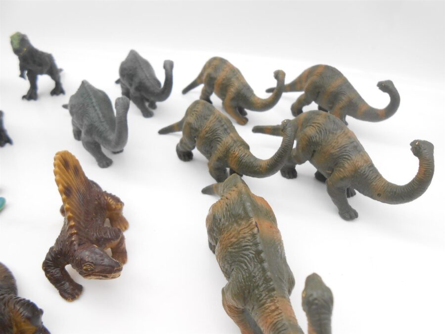 Bullyland Dinosaurier Konvolut 19 Stück ca. 6,5cm groß Dino Urzeit
