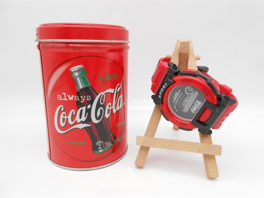 Coca Cola Millenium Armbanduhr in Coca Cola Behälter Dose ohne Batterie