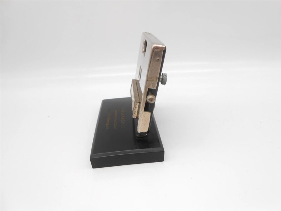 Ewiger Kalender aus Messing von Jakob Maul um 1930 auf Sockel ca. 8 cm