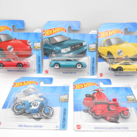 Hot Wheels HW Factory Fresh 5 Stück Bundle Vespa Porsche Audi Mattel