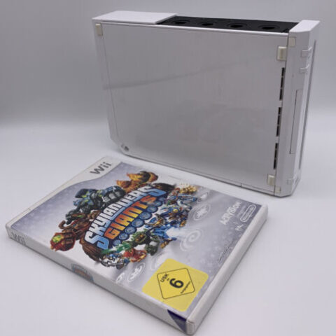 Nintendo Wii Konsole / Ersatzkonsole + Skylandes Giants Zustand: Gut