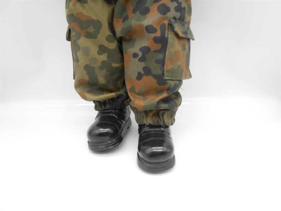 Plüsch Bundeswehr Bär 55cm mit Fallschirmspringerabzeichen & Stiefel Rar
