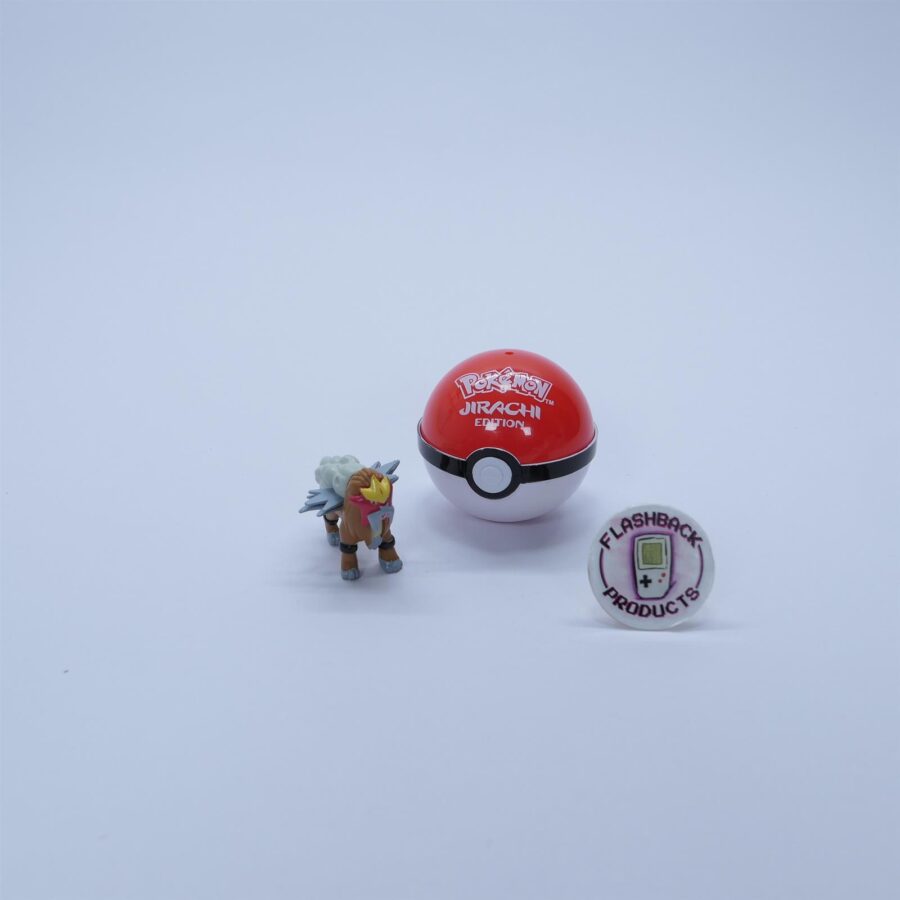 Pokémon Mini Figur + Pokéball ENTEI 2010 Rare / guter Zustand