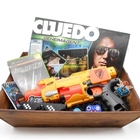 PRÄSENTKORB "Geheimagent" Nerf Xbox Classic Golden Eye Cluedo Geschenkidee