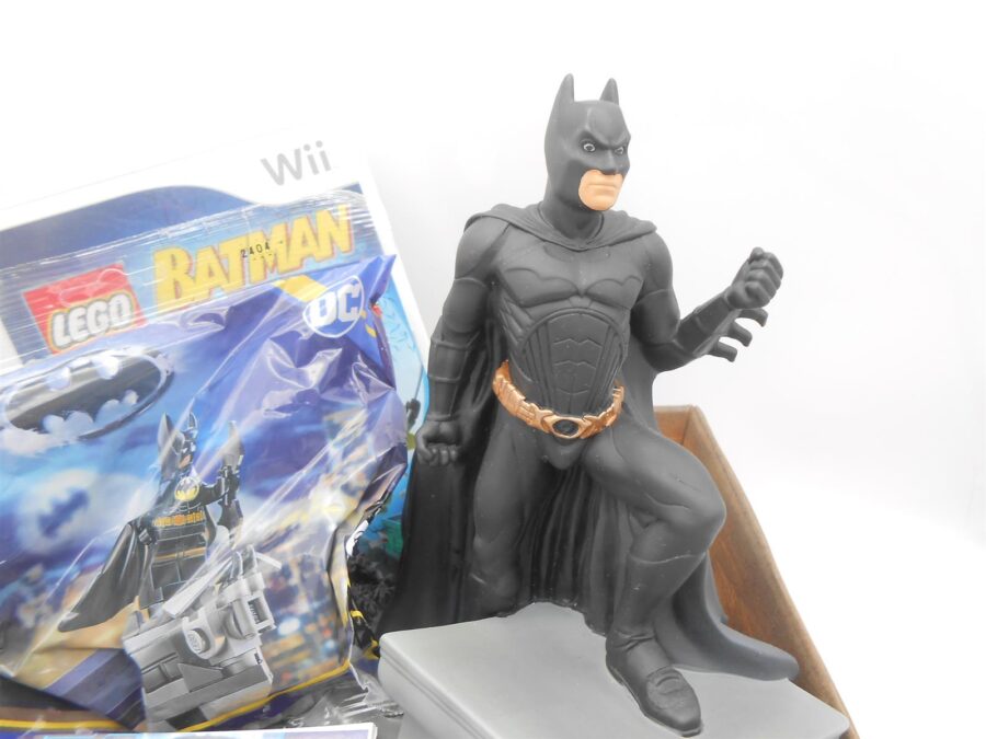 PRÄSENTKORB "Lego Batman Nintendo Wii" Spiel + Batman Spardose + Lego Set