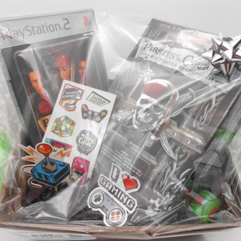 PRÄSENTKORB "PS2 Fluch der Karibik" Playstation Spiel + DVD Box