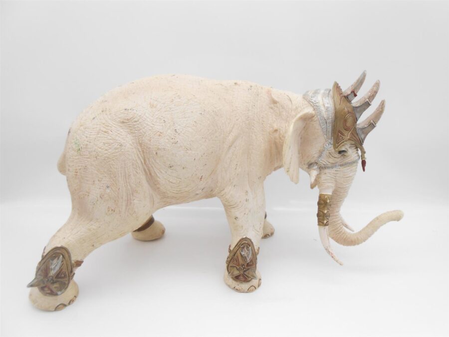 Schleich 70063 mächtiger Kampfelefant