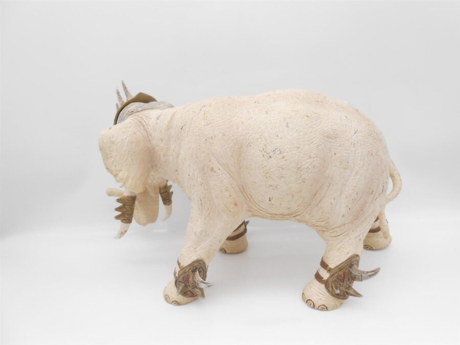 Schleich 70063 mächtiger Kampfelefant