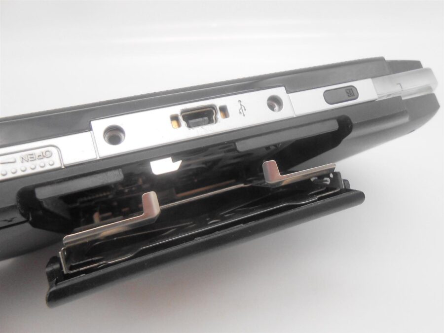Sony PSP PlayStation Portable Konsole 1004 + Case & Ladekabel Zustand Gut