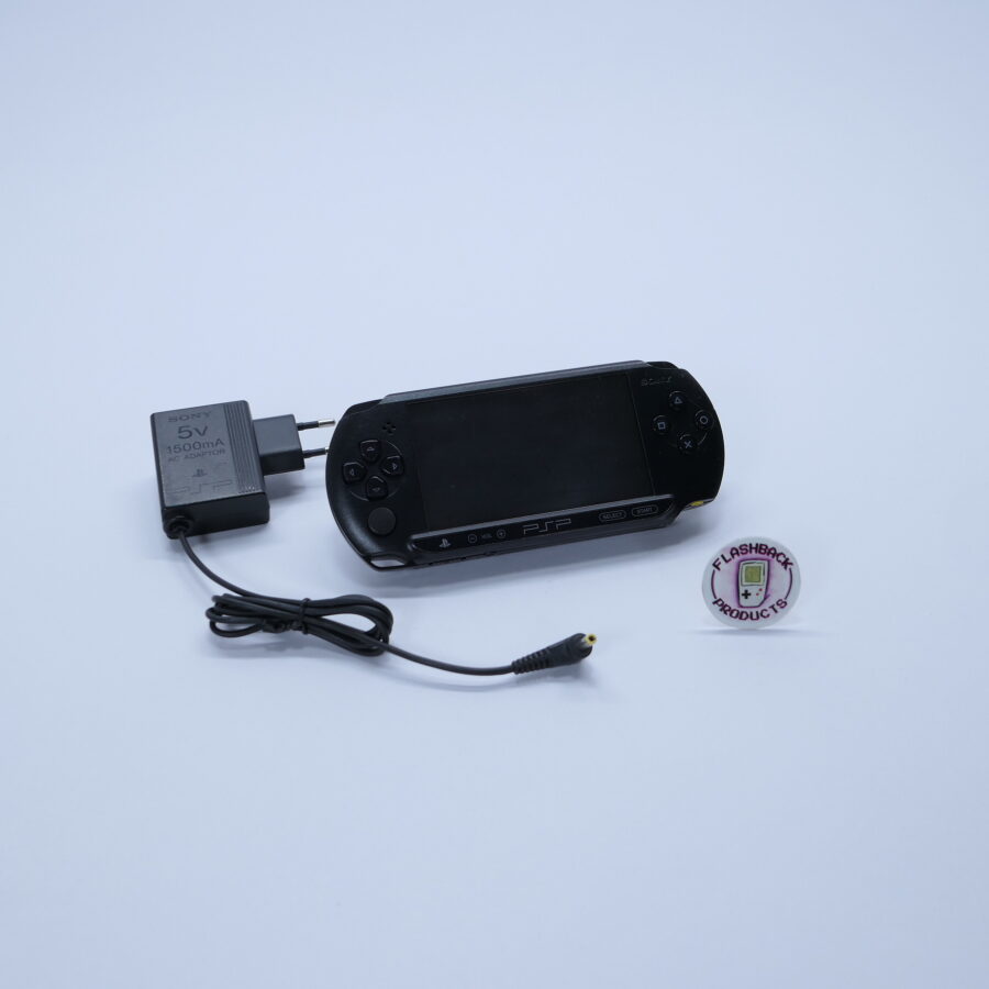 SONY PSP PLAYSTATON PORTABLE E1004 Spielekonsole + Ladekabel Zustand Gut