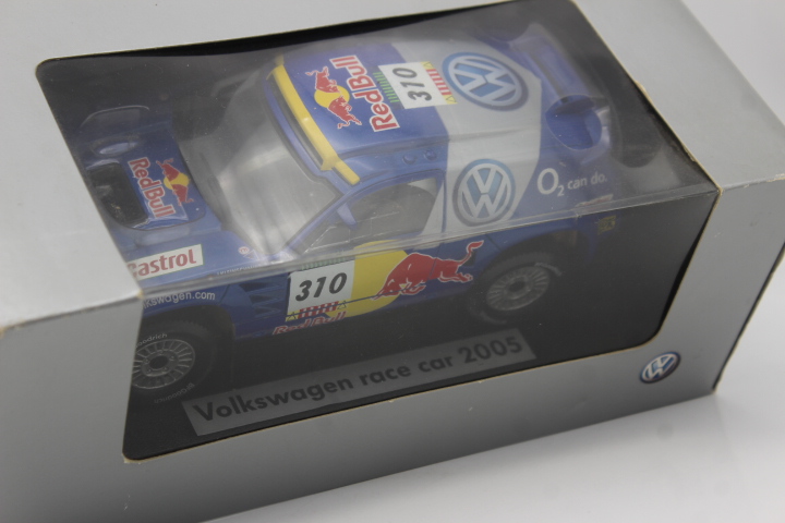 VW Volkswagen race car 2005 Modell 17x8cm Race Touareg Neu