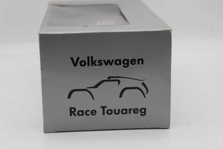 VW Volkswagen race car 2005 Modell 17x8cm Race Touareg Neu