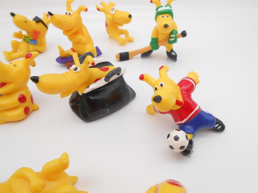 Werbefiguren C&A - Hund "Schnuppi" - 17 Stück ca 6 cm